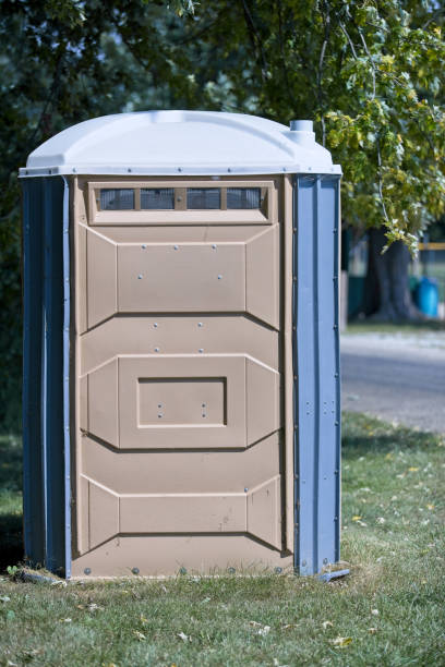 Best Porta potty delivery and setup  in Largo, FL